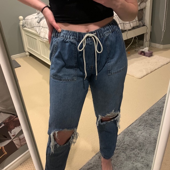 Jean joggers - Picture 2 of 3